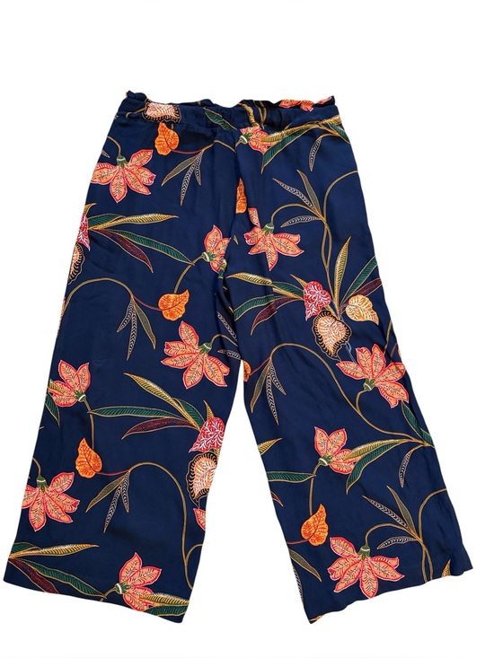 LOFT Pants - LOFT Capri Fluid Pants Tropical Print Pull-On Flowy Navy Size M